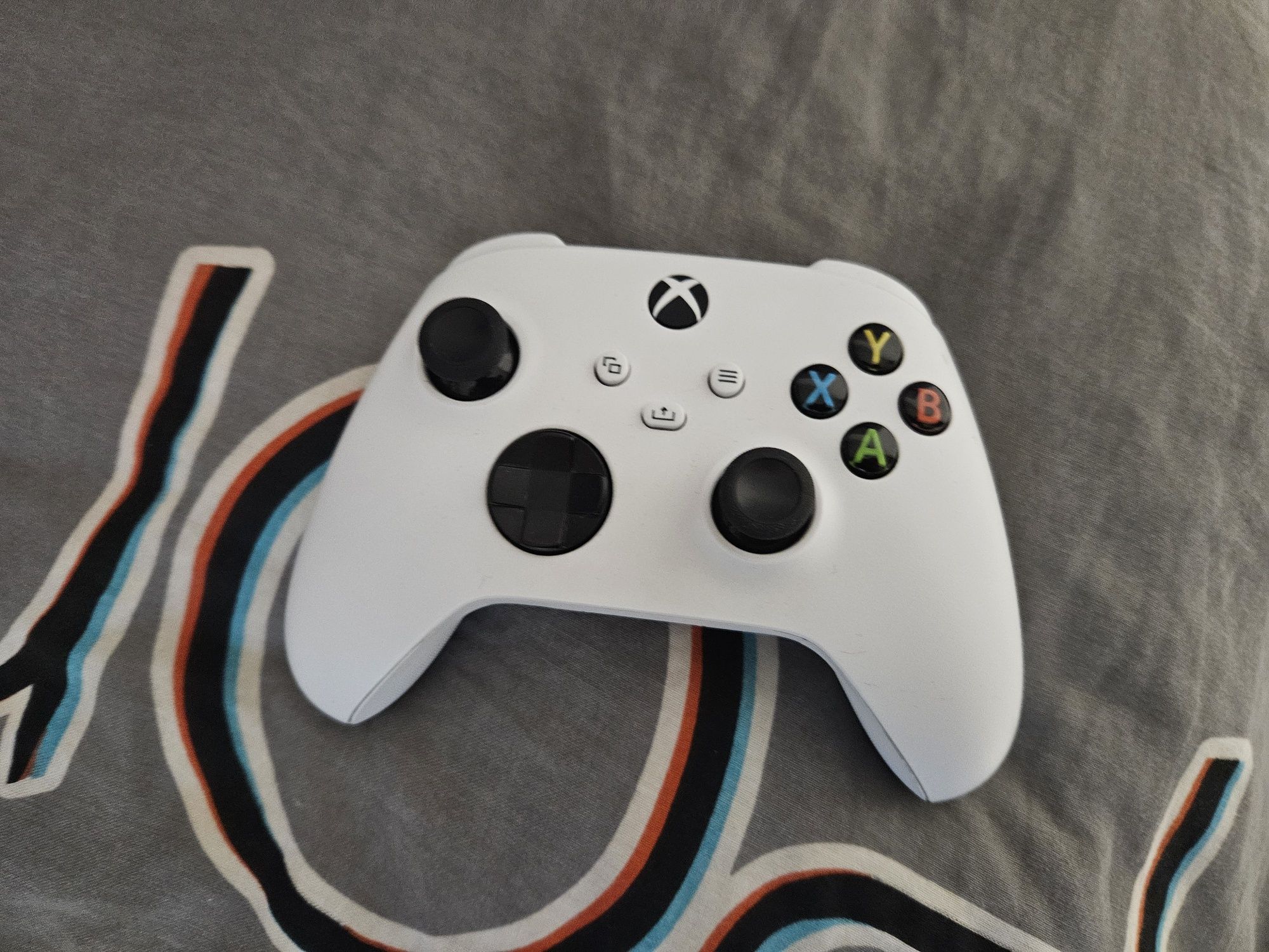 Sprzedam!! Konsole XBOX ONE S Z 2 PADAMI Z SERI SERIES  i 20 grami
