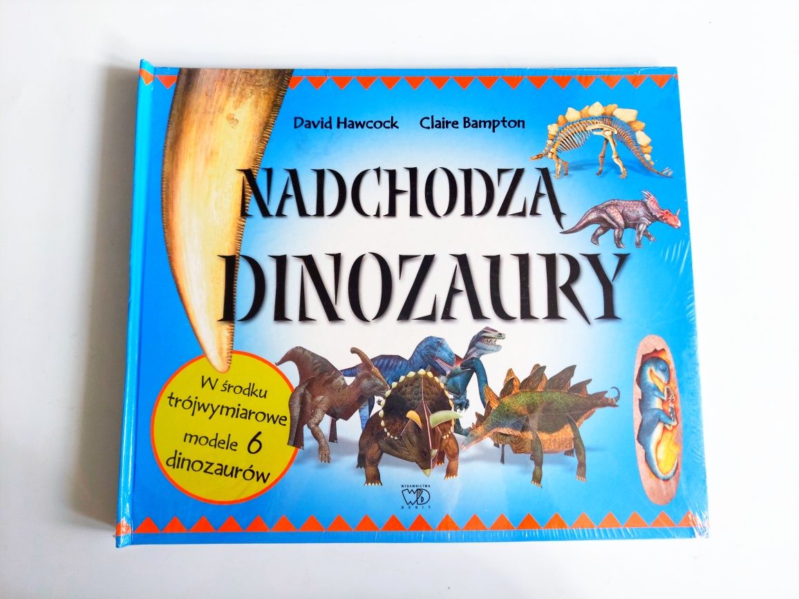 Nowa książka Nadchodzą dinozaury w środku trójwymiarowe modele 6 dinoz