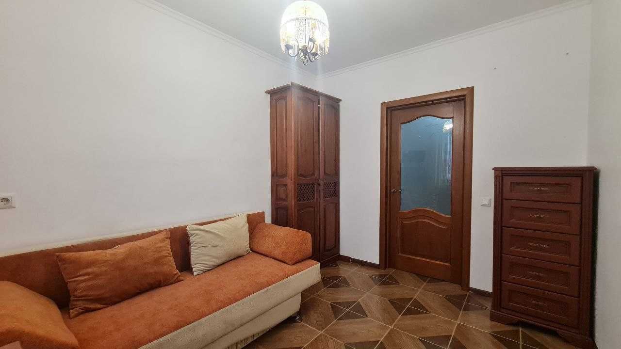 Продам 3-кімн. квартиру з ремонтом на 3-му пов. в закритому ЖК