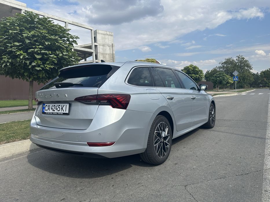 Автомобіль шкода Октавія А8