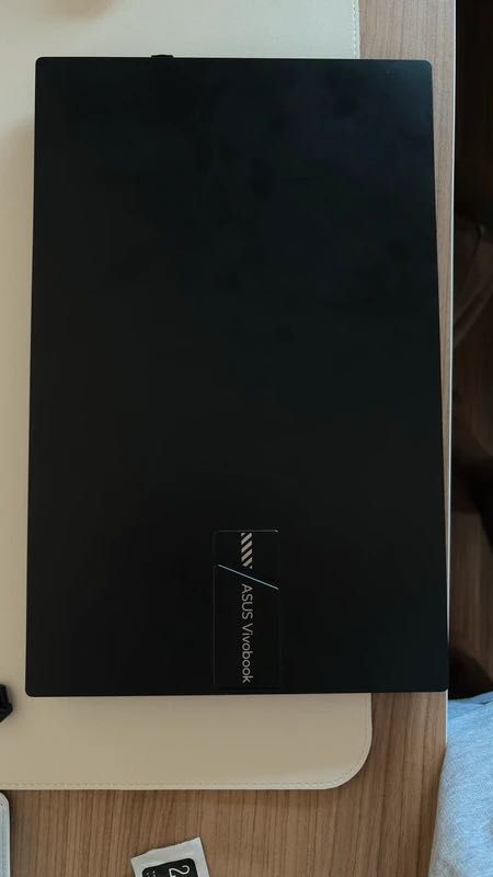 Portátil Asus VivoBook OLED M1505YA