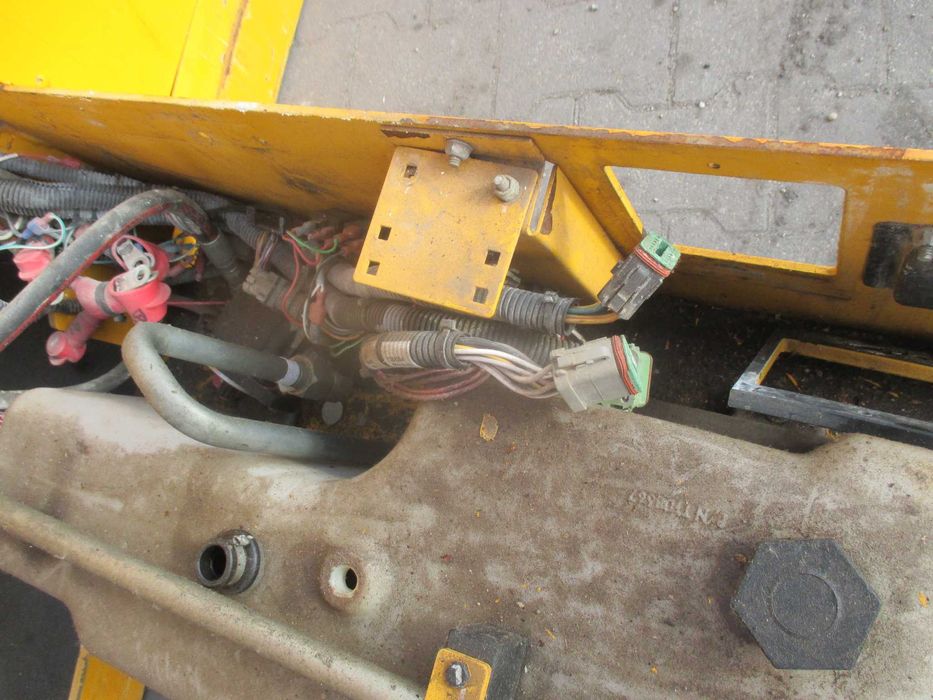 Podnośnik nożycowy zwyżka Genie GS4047 uszkodzony