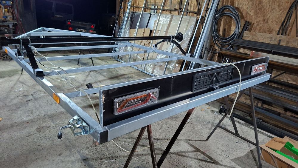 прицеп оцинкований  платформа рама чан