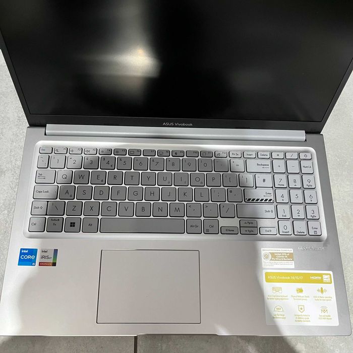 ASUS Vivobook 15 X1504VA | Używany | Sprawny | I5 | 512 GB SSD |