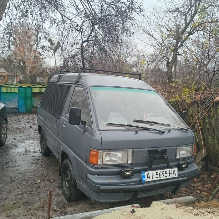 Продаю Тойота лит айс