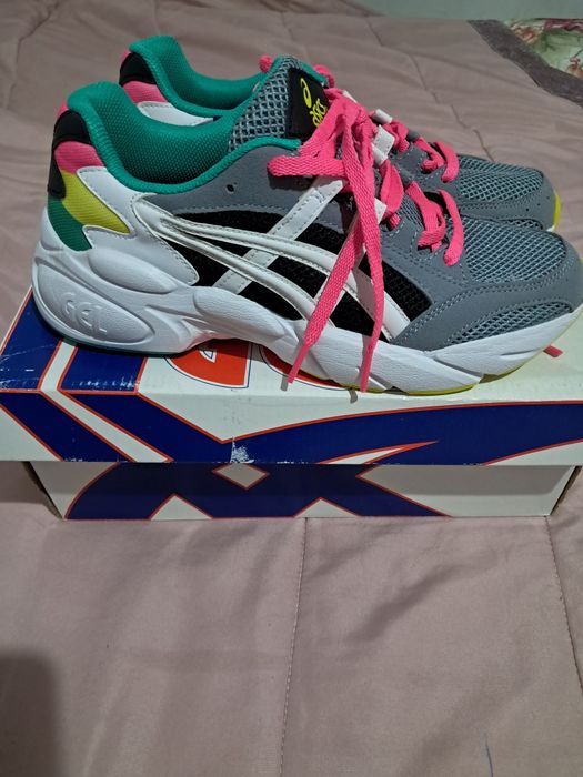 Ténis Novos - Asics Gel