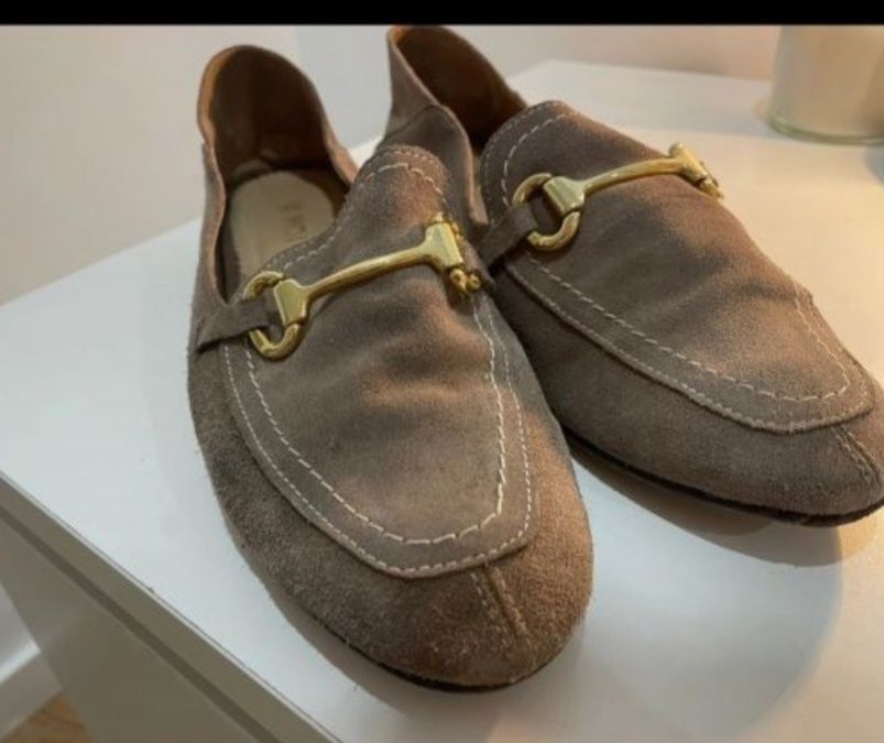 Sapatos MO tamanho 39