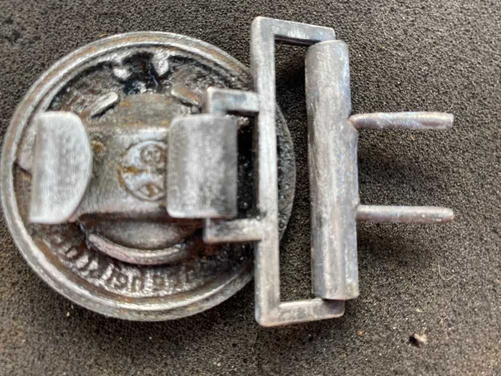 Niemcy 2 wojna   klamra oficera SS.Cena obniżona  o 150 zl