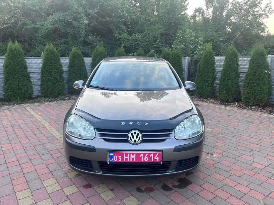 Volkswagen Golf V 1.6 mpi 2005 р в