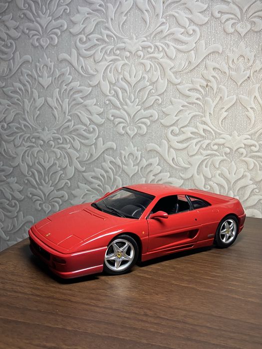 Ferrari F355 Berlinetta 1/18 Hot Wheels