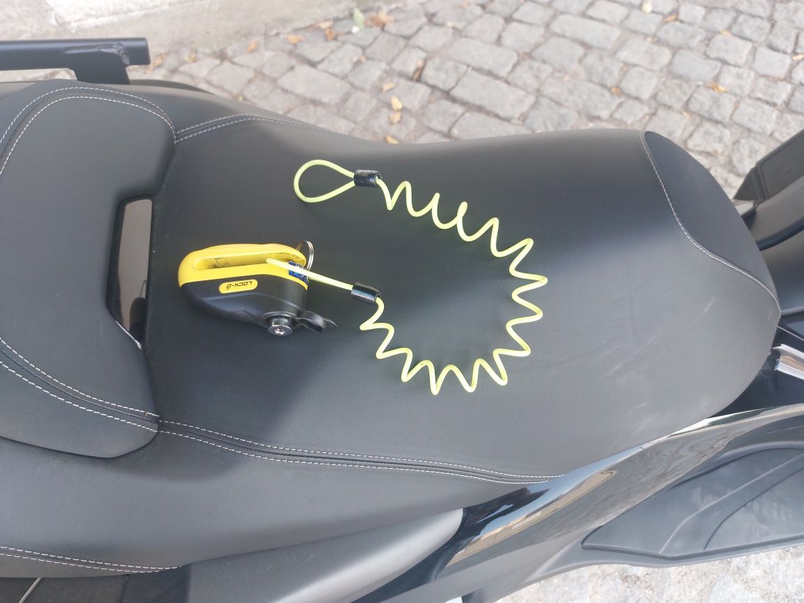 Yamaha XMAX 300 Ano 2024