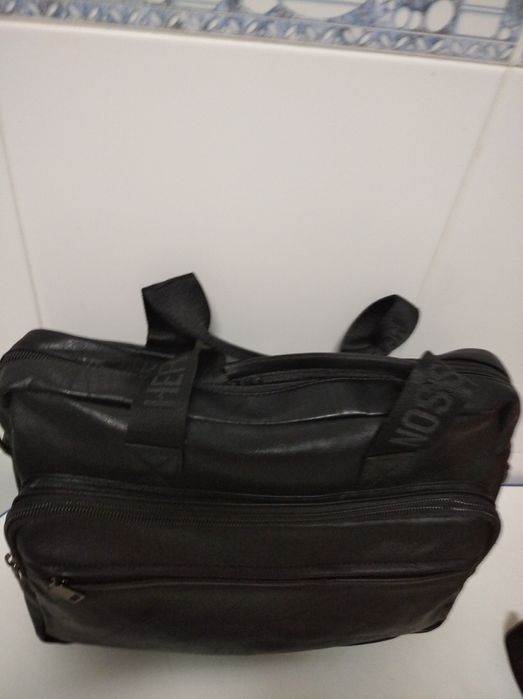 Mala grande que dá para computador