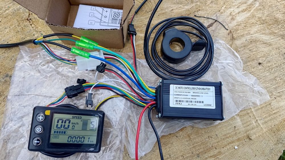 Wyświetlacz+sterownik+manetka 24V36V48V - 17A- 250W350W500W750W Nowy