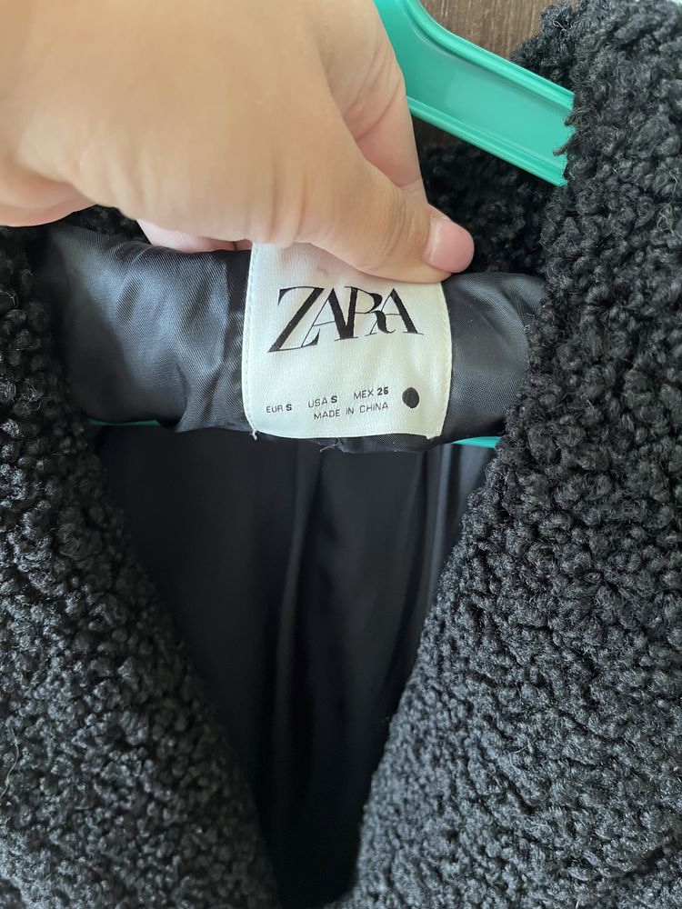 Пальто Zara Шуба Zara