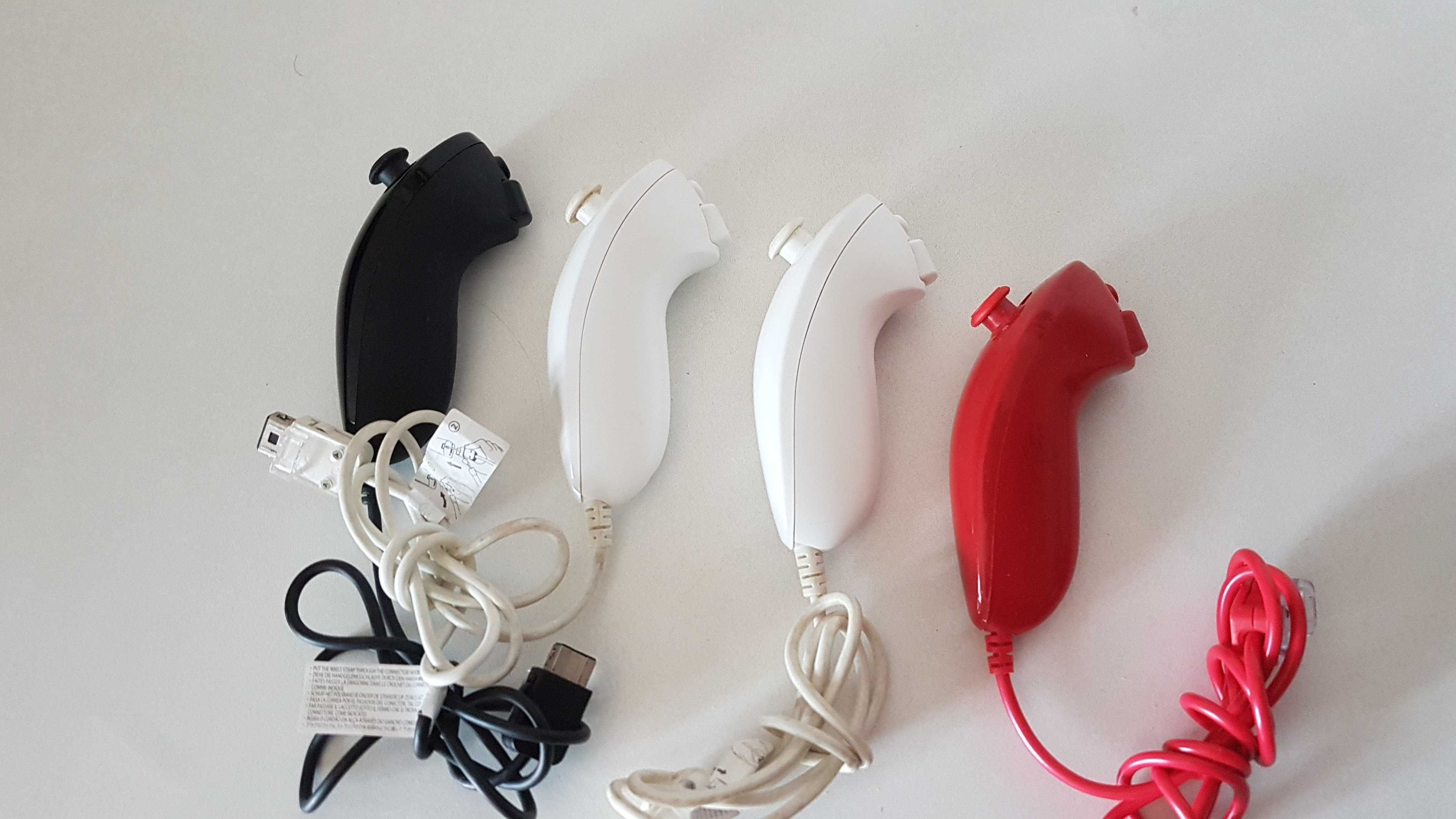 4 Nintendo Wii Nunchuk | Joystick | *Funcionais/Originais*