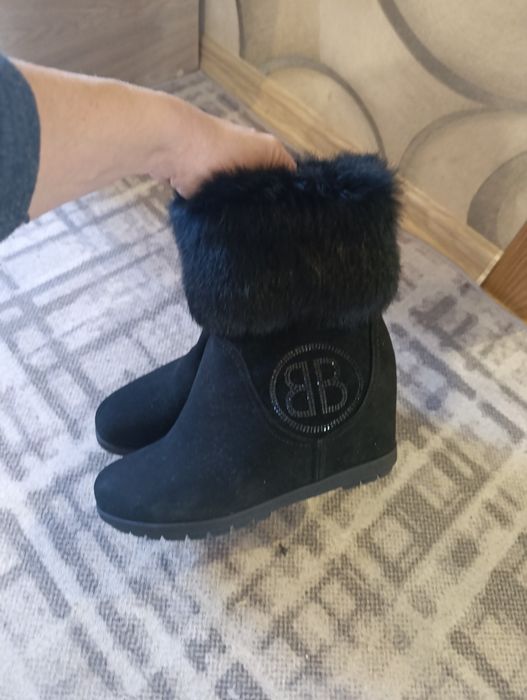 Сапоги полусапоги нат. замш.24,5