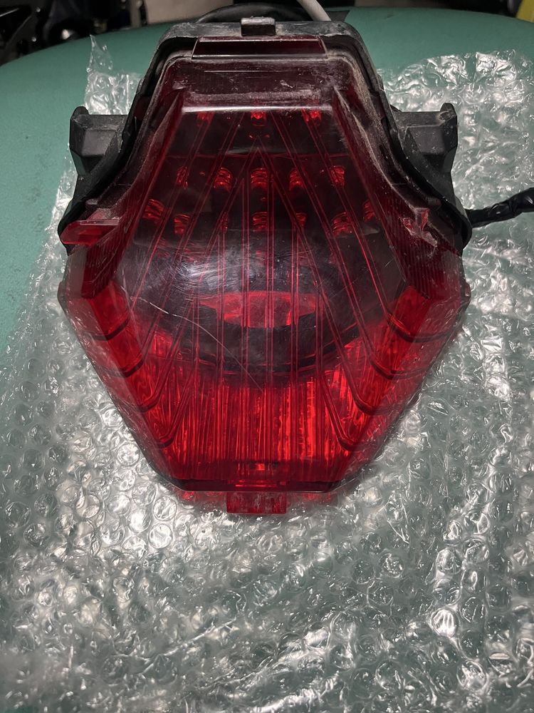 Farol original mt07