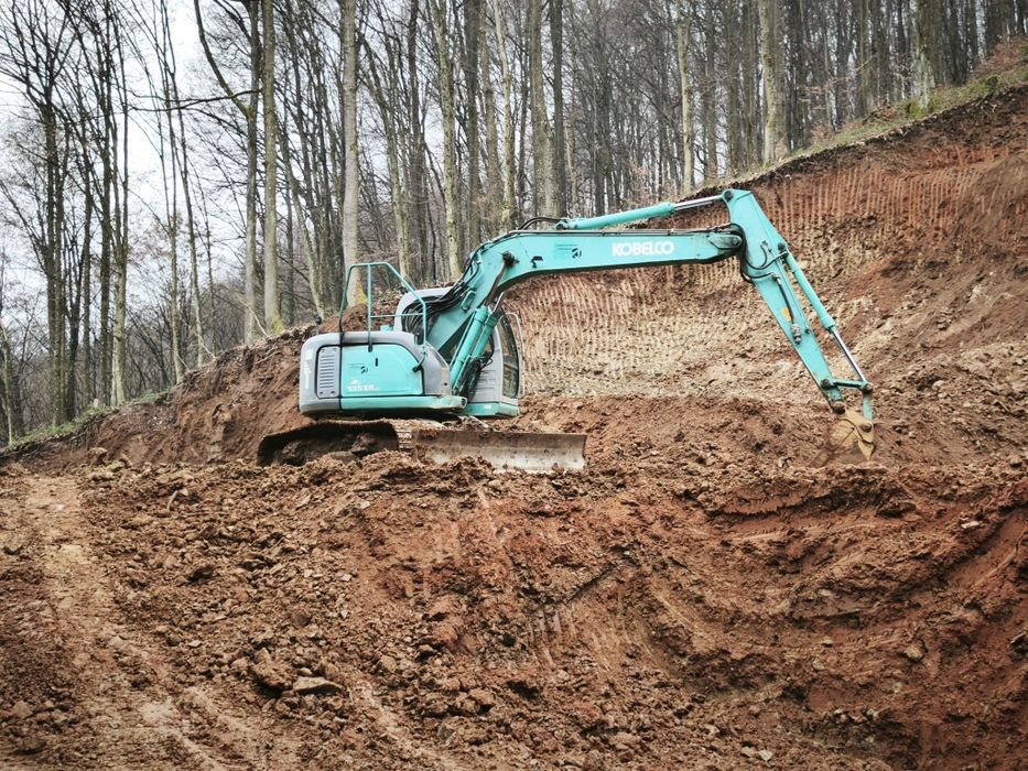 Екскаватор Kobelco SK135 JCB JS130 Volvo ECR140 Hitachi ZX138