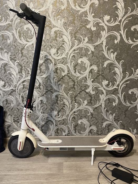 Електросамокат mi M365