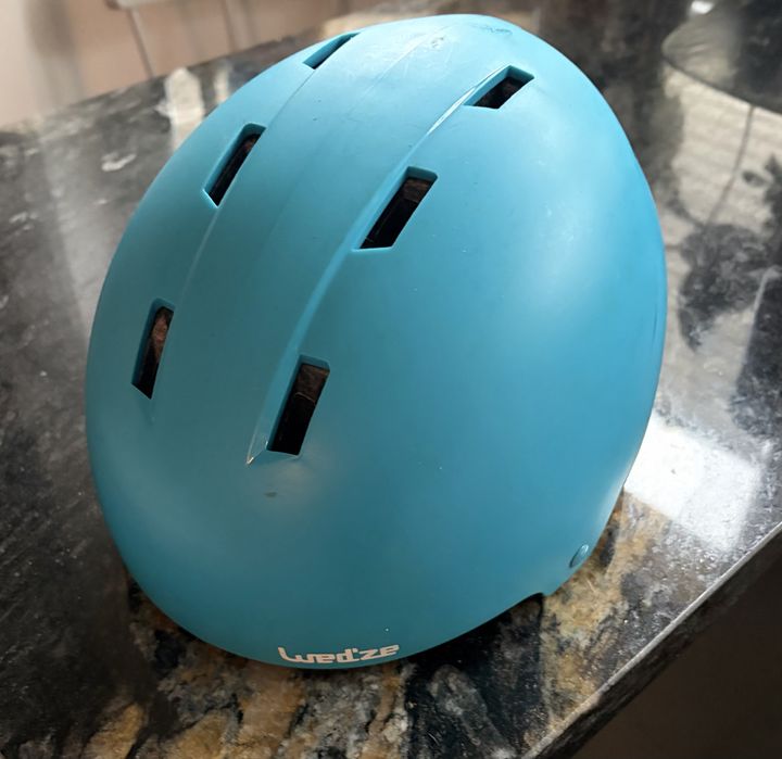 Kask narciarski dziecięcy