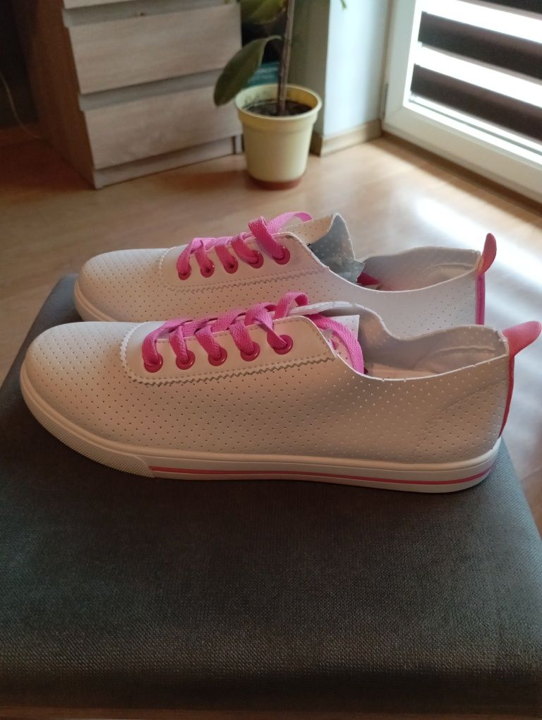 Buty Ala trampki