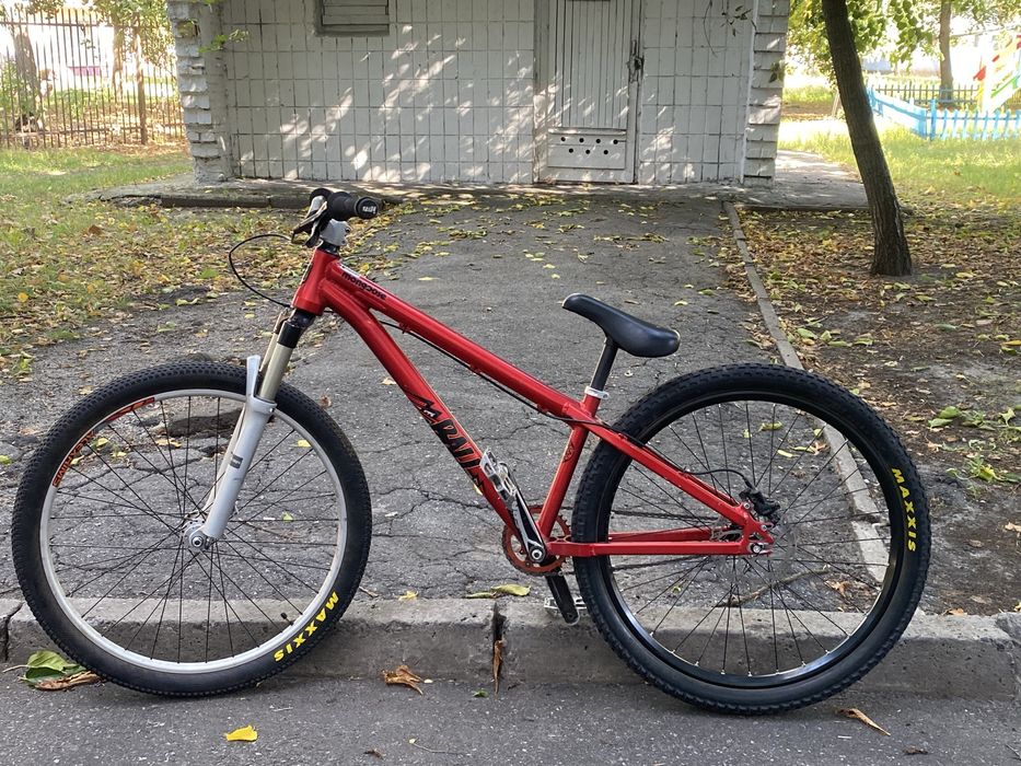 Mongoose fireball 2017 dirt reba tanke