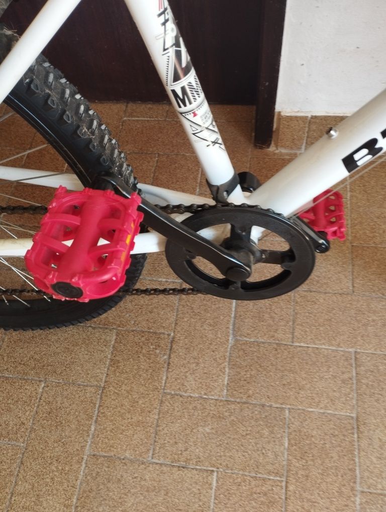Vendo bicicleta B-Twin MMX Rock rider 300