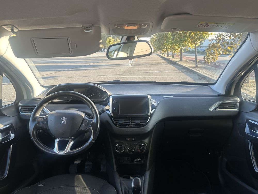 Peugeot 208 1.6 BlueHDi Style