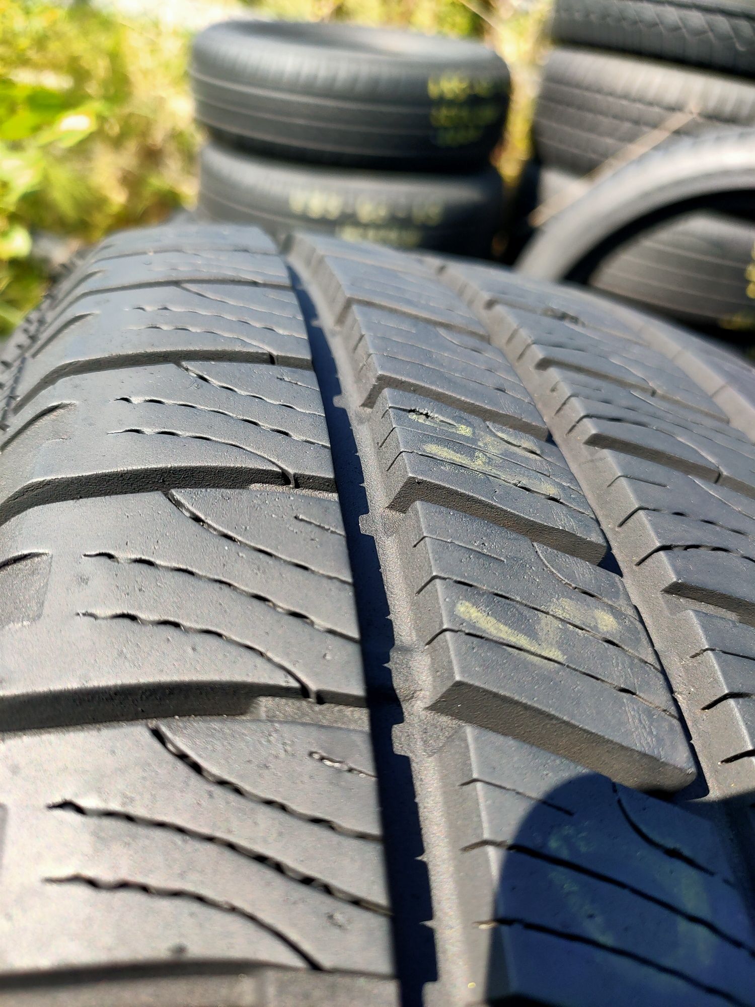 A17 1x215/60R17C GoodYear VectorCargo 2 2019r 8mm