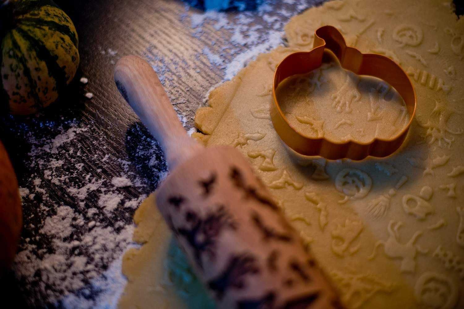 Duży Głęboki Walek do Ciasta z Grawerowaniem B – Tematyka Halloween!