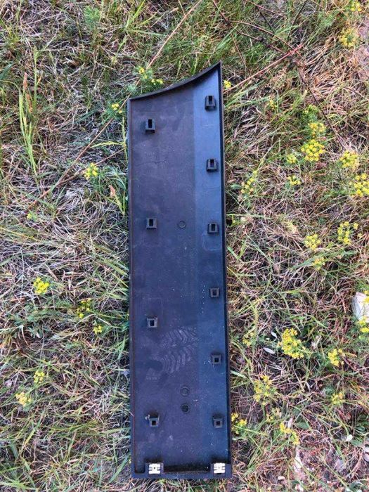 Молдинг передніх дверей лівий Mercedes Sprinter W906