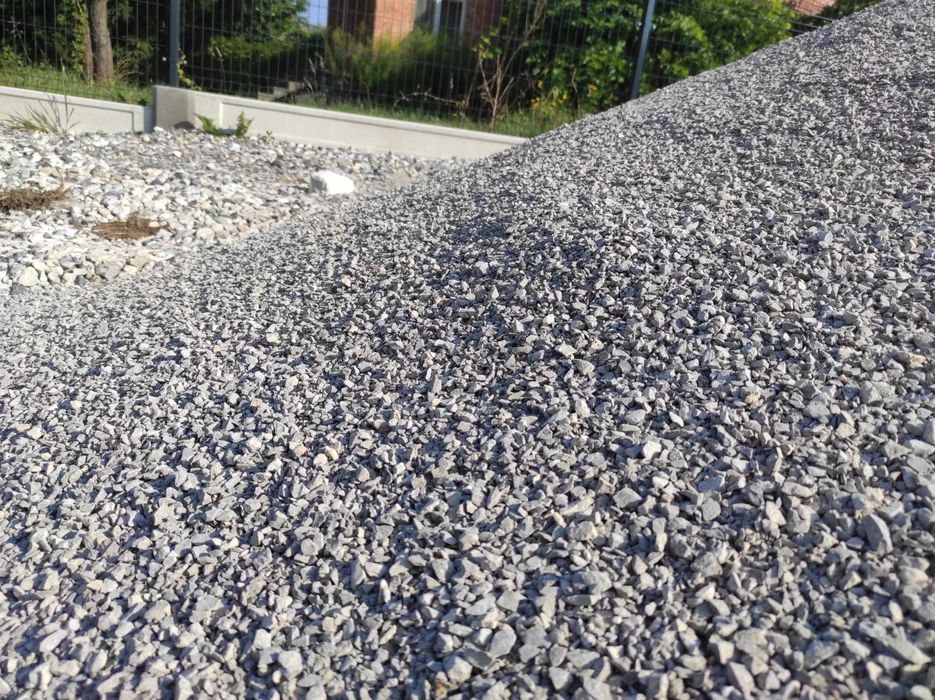 Kruszywo tłuczeń kamień żwir grys wysiewka dolomit transport Kraków
