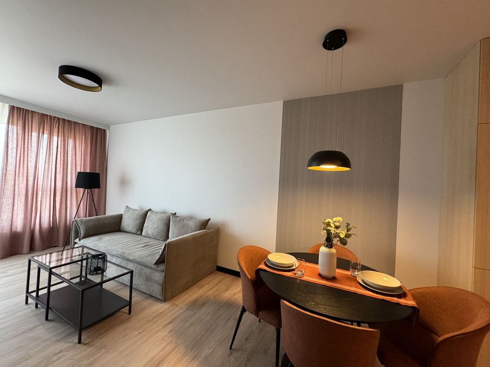 Apartament 2 pokoje (Klimatyzacja)- os.Wieża Jeżyce