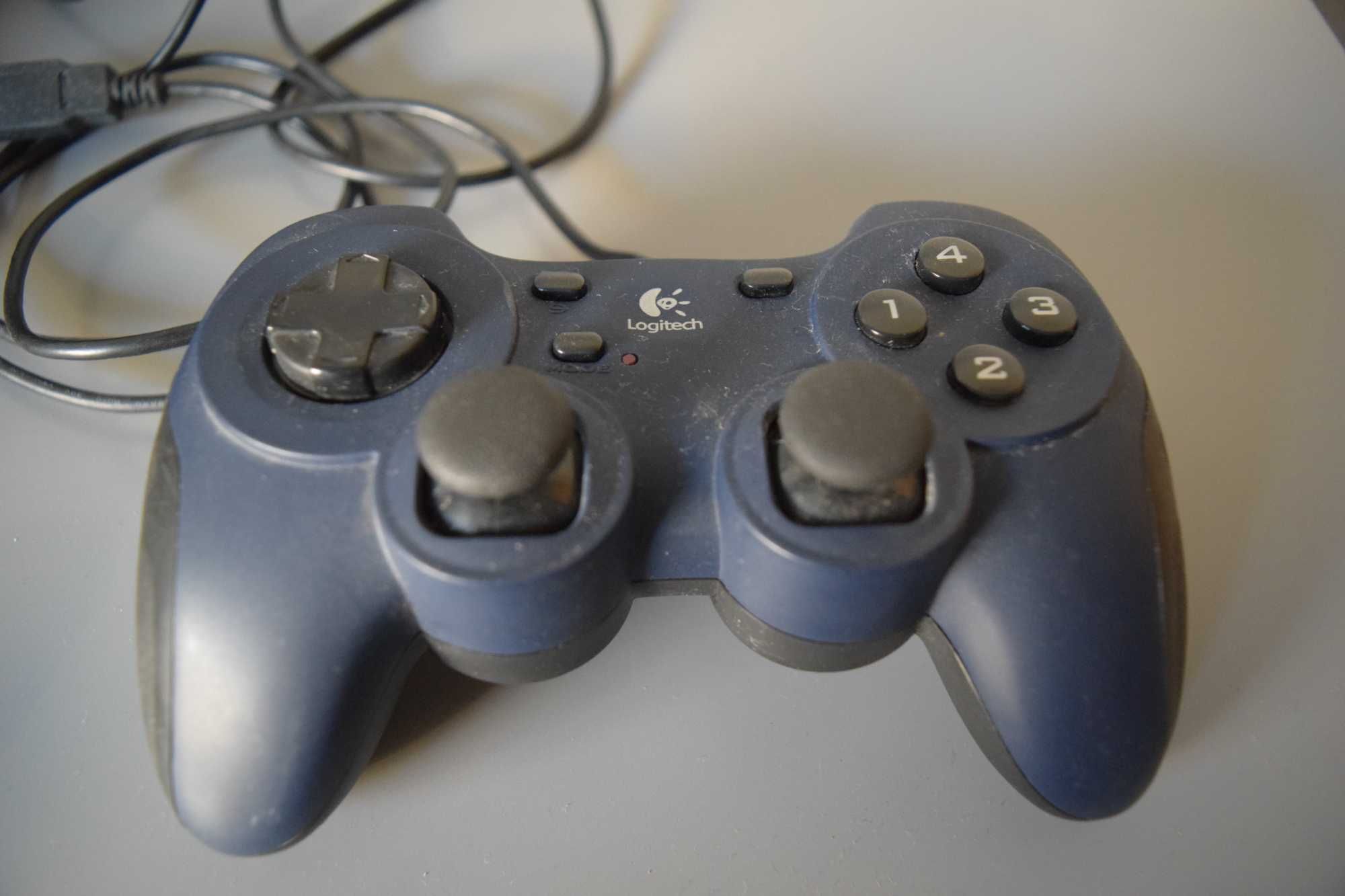 Pad Logitech dual action USB
