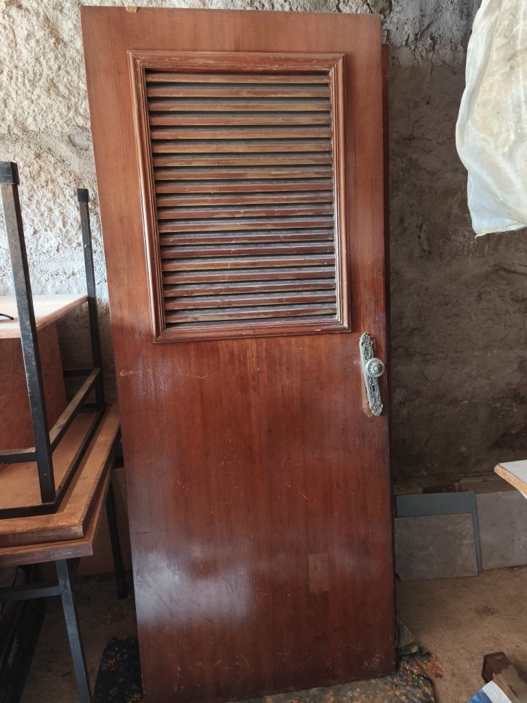 Portas em madeira