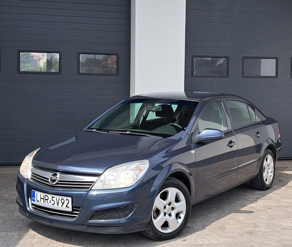 Opel Astra H lift 2008r 1.6 16V benzyna GAZ lpg sedan zamiana
