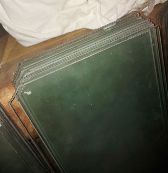 Полка закаленное полированное стекло б/у