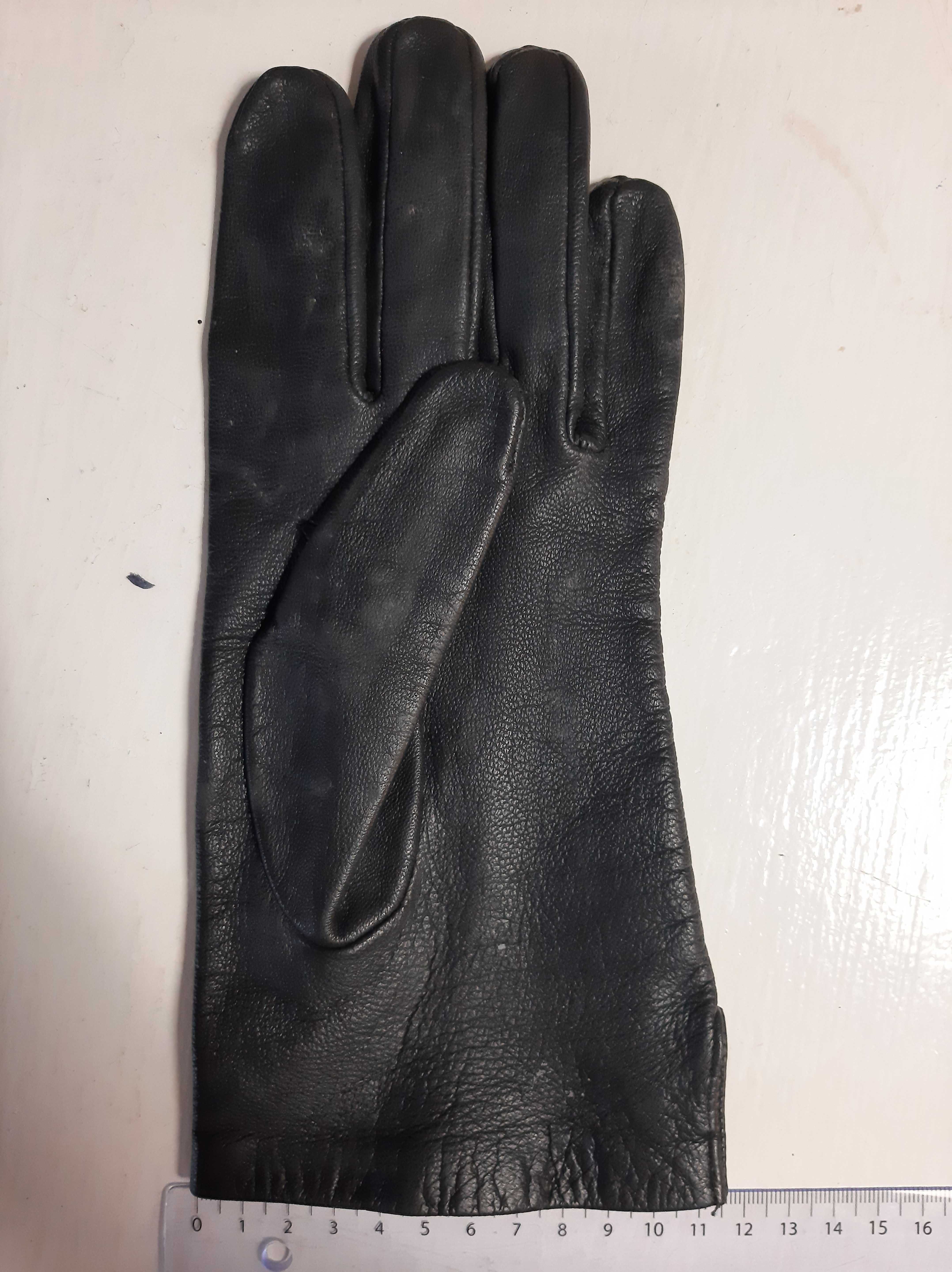 Damskie rękawiczki skórzane rozmiar 22