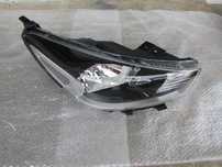Farol direito (otica) Kia Rio ano 2017 (original)
