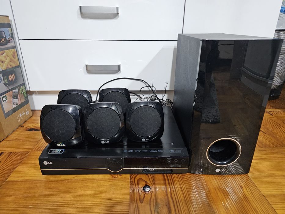 Kino Domowe LG HT 355SD