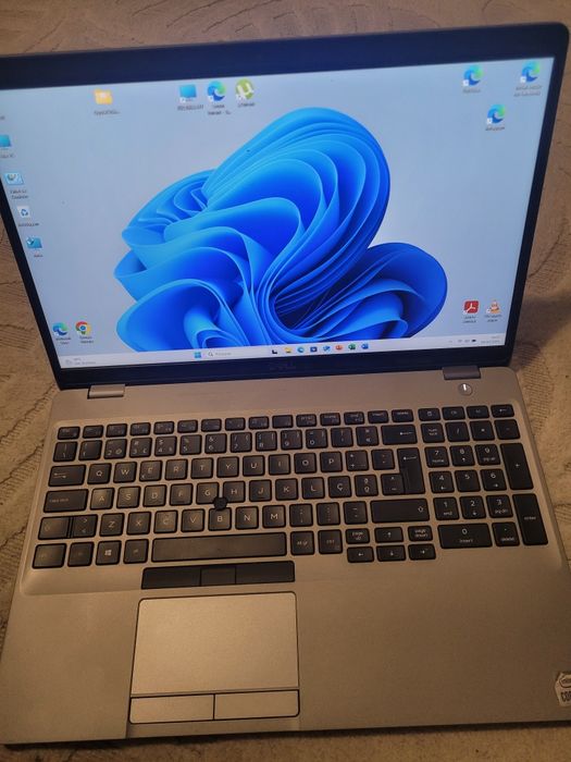 Dell 5510 com intel core i5 de 10th geração