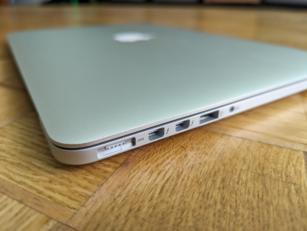 MacBook Pro 2015/2016, 15", i7, 16/256, новий, 0 циклів.
