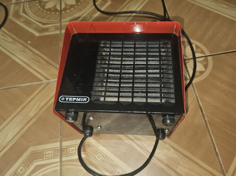 Є кількість! Електричний тепловентилятор Термія (Колорифер дуйка)