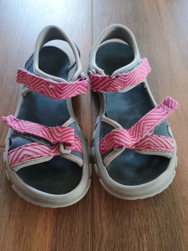 Sandały Quechua r 30-31