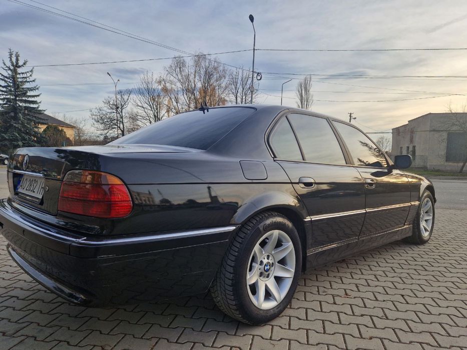 Бмв е38 740d 2001