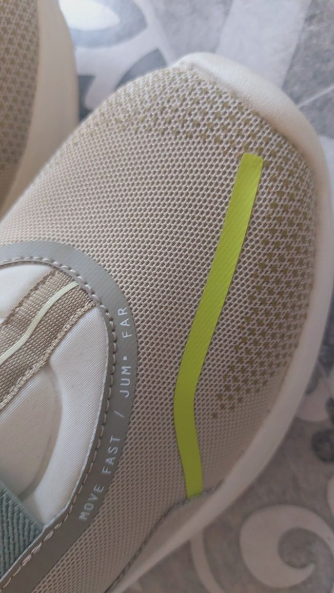 Sprzedam buty chłopięce