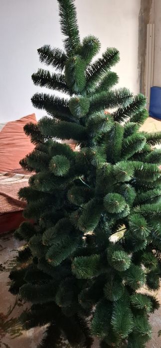 Ялинка  штучна 1,5 м.