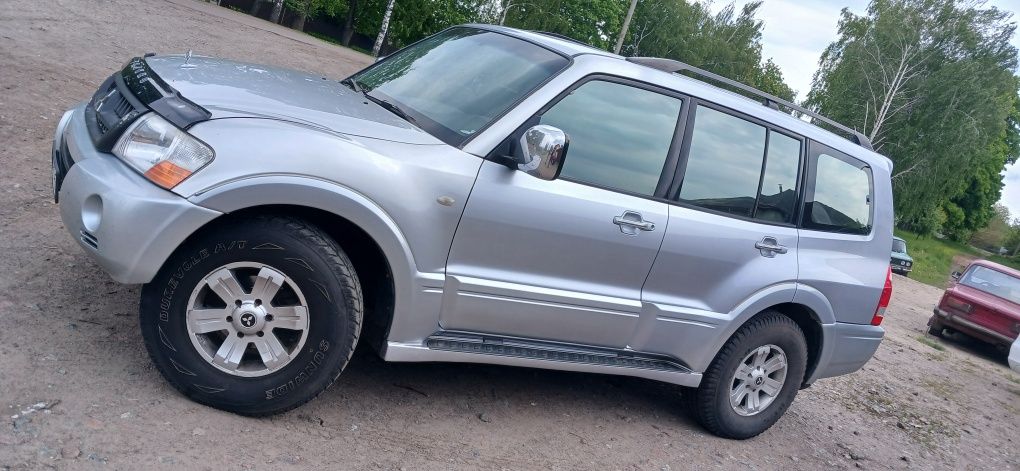 Mitsubishi Padgero Wagon