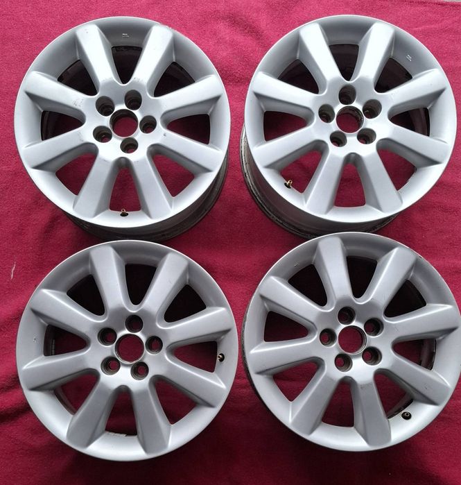 Oryginalne Felgi do toyoty 16/6,5 JJ et45 - równe, bardzo zadbane