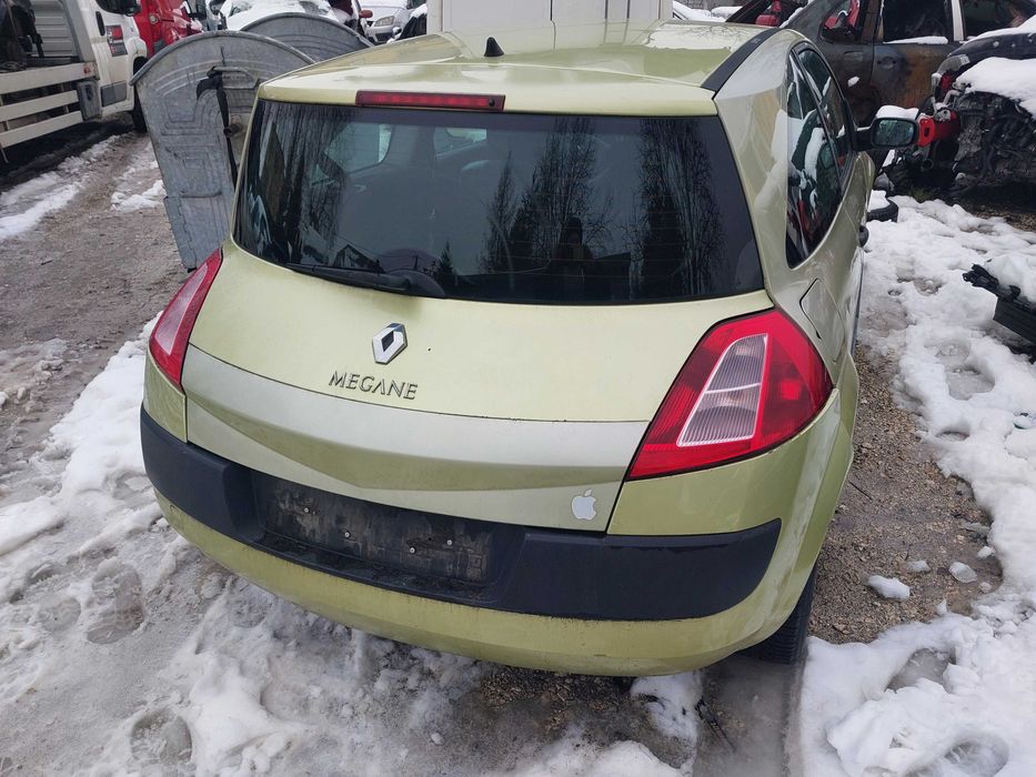 Posiadam czesci renault megane 2   1.4  16v    3drzwi